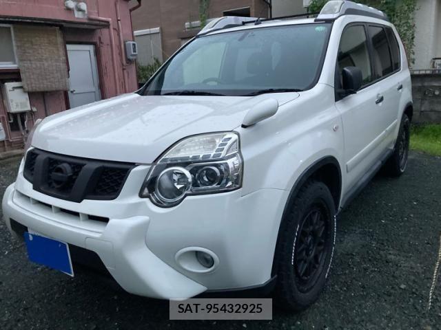 Nissan X-TRAIL 2013-10 8798004-0