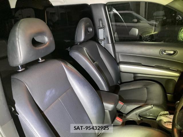 Nissan X-TRAIL 2013-10 8798004-13