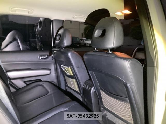 Nissan X-TRAIL 2013-10 8798004-15