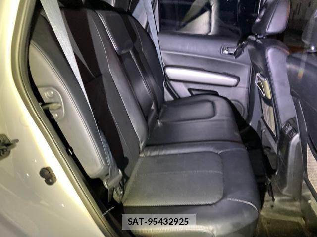 Nissan X-TRAIL 2013-10 8798004-16