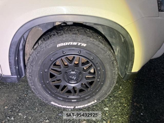 Nissan X-TRAIL 2013-10 8798004-4