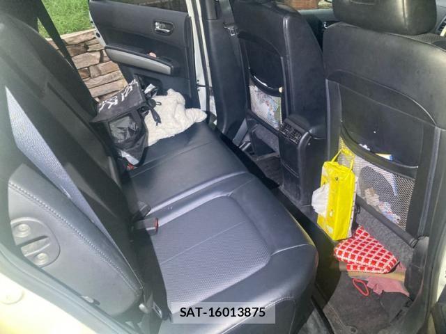 Nissan X-TRAIL 2011-11 8798007-10