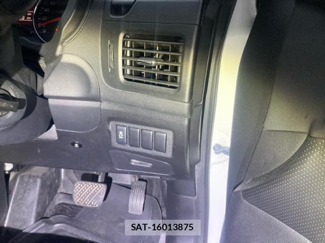 Nissan X-TRAIL 2011-11 8798007-14