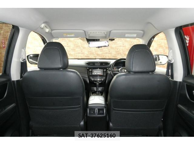 Nissan X-TRAIL 2018-02 8832639-13