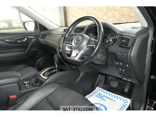 Nissan X-TRAIL 2018-02 8832639-3