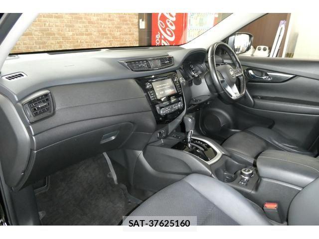 Nissan X-TRAIL 2018-02 8832639-5