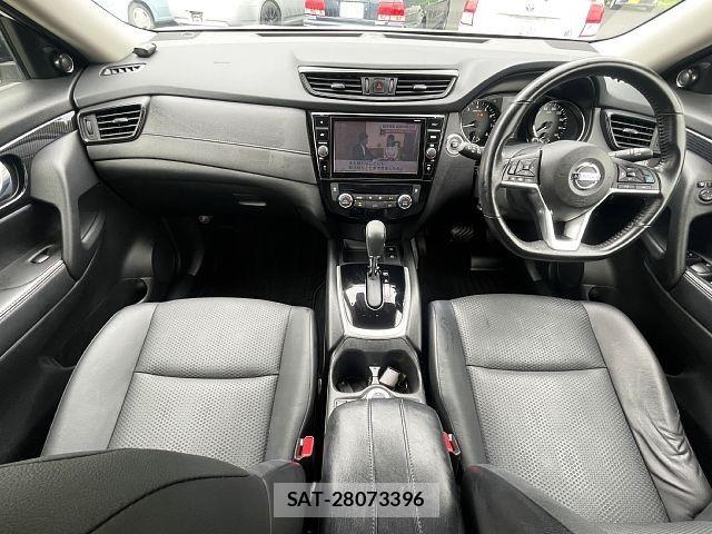 Nissan X-TRAIL 2018-03 8832638-1