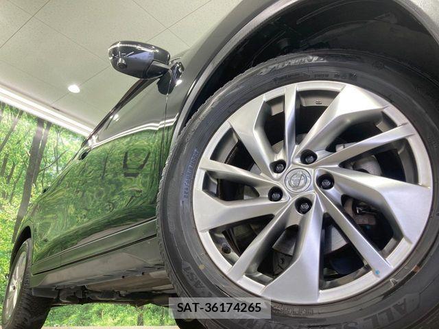 Nissan X-TRAIL 2017-05 8832641-16