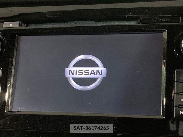 Nissan X-TRAIL 2017-05 8832641-2