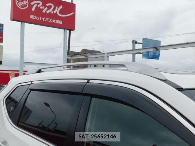 Nissan X-TRAIL 2015-09 8832642-16