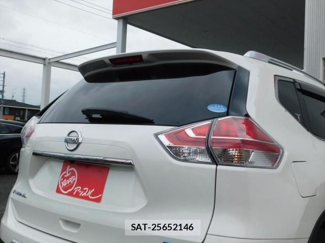 Nissan X-TRAIL 2015-09 8832642-17