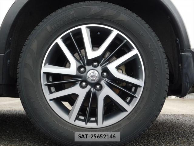 Nissan X-TRAIL 2015-09 8832642-27