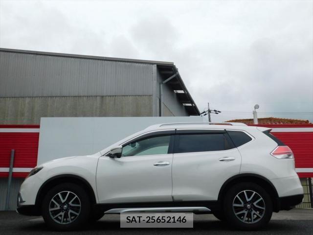Nissan X-TRAIL 2015-09 8832642-4