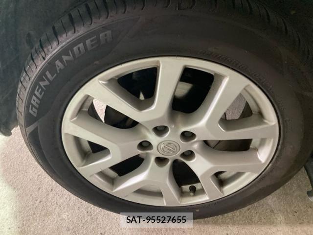 Nissan X-TRAIL 2010-07 8832651-8