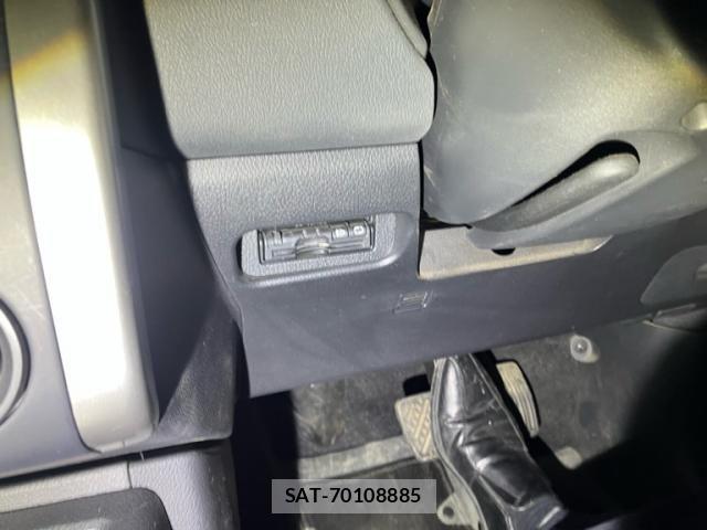 Nissan X-TRAIL 2012-11 8832640-24
