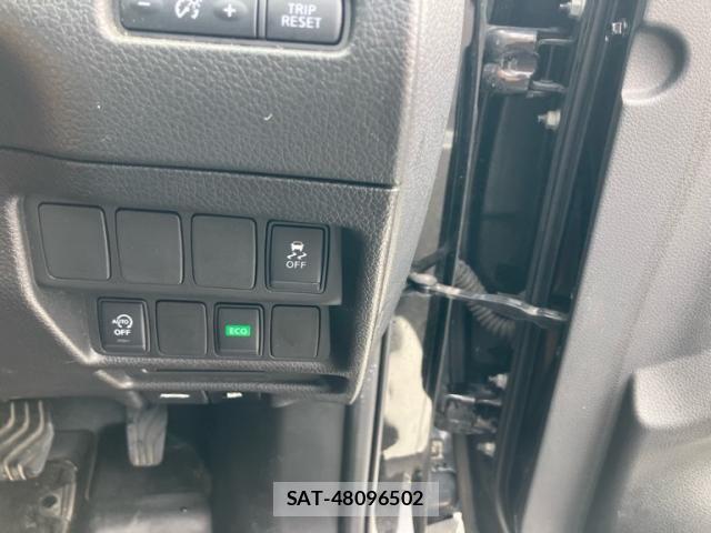 Nissan X-TRAIL 2016-08 8832654-18