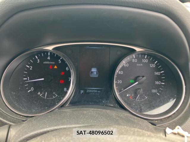 Nissan X-TRAIL 2016-08 8832654-22