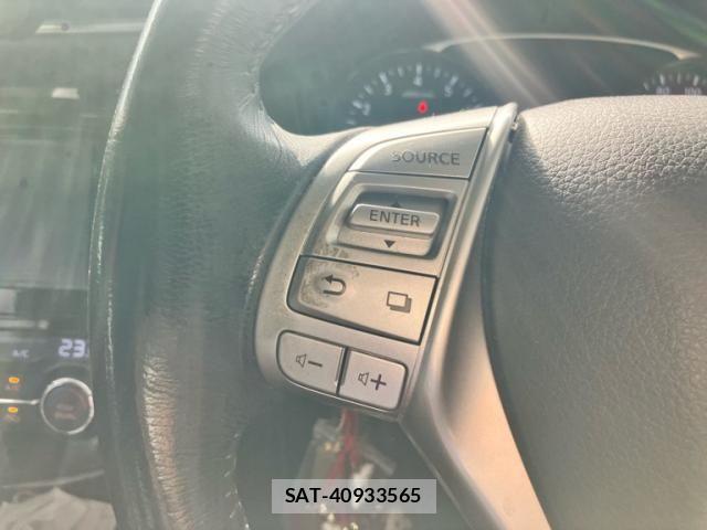 Nissan X-TRAIL 2014-06 8832653-10