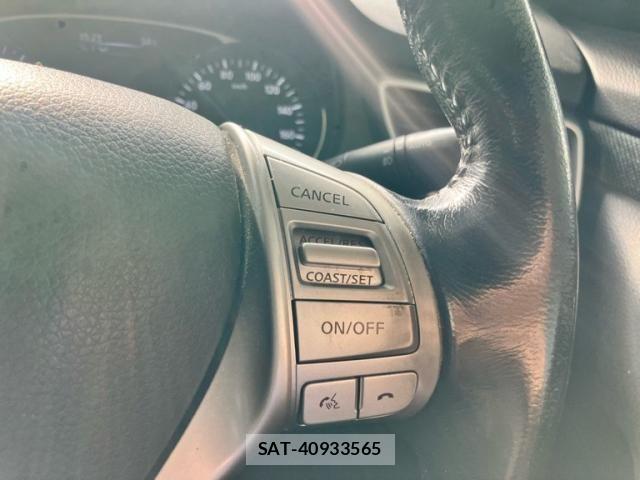 Nissan X-TRAIL 2014-06 8832653-11