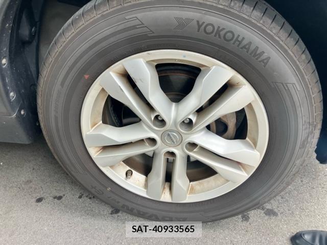 Nissan X-TRAIL 2014-06 8832653-4