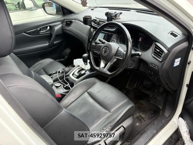 Nissan X-TRAIL 2017-12 8851174-9