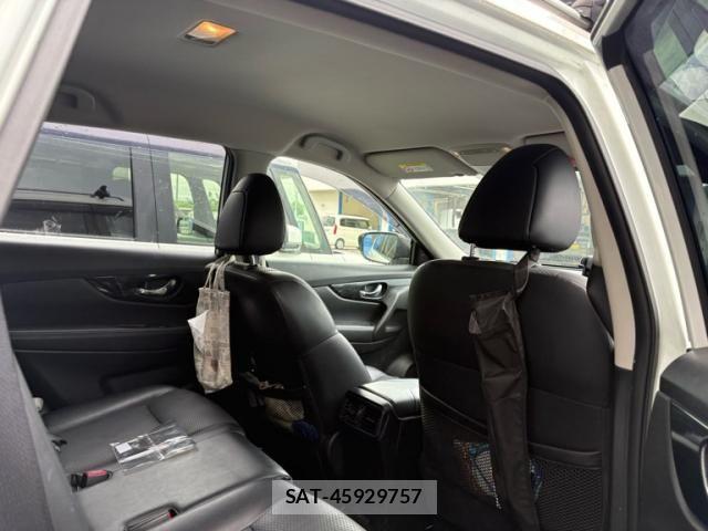 Nissan X-TRAIL 2017-12 8851174-12