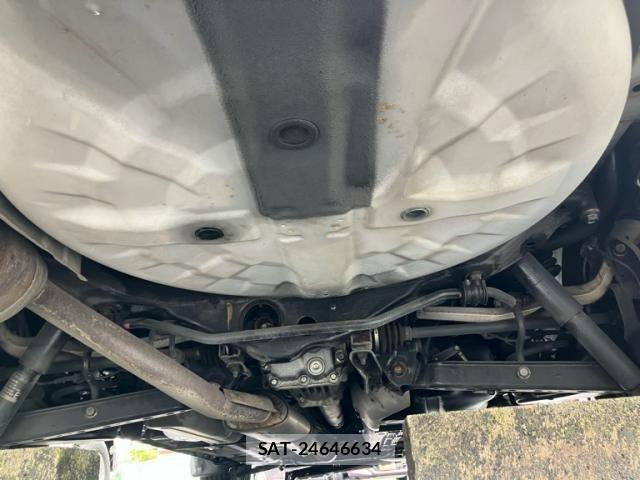 Nissan X-TRAIL 2009-12 8851185-13