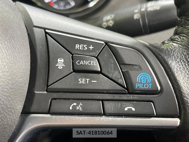 Nissan X-TRAIL 2017-09 8851173-4
