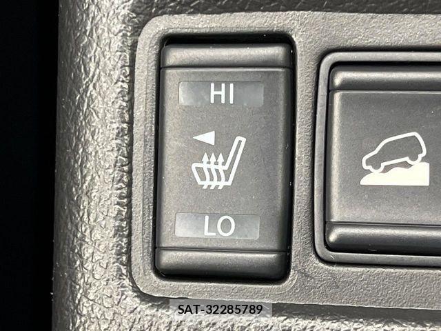 Nissan X-TRAIL 2016-09 8851175-5