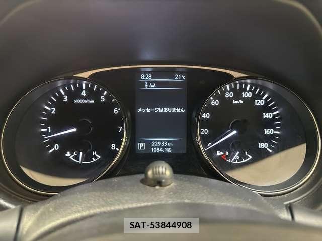 Nissan X-TRAIL 2015-12 8851176-10