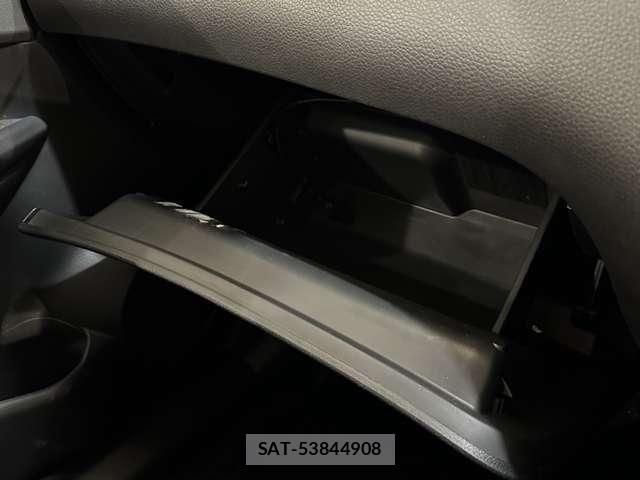 Nissan X-TRAIL 2015-12 8851176-24