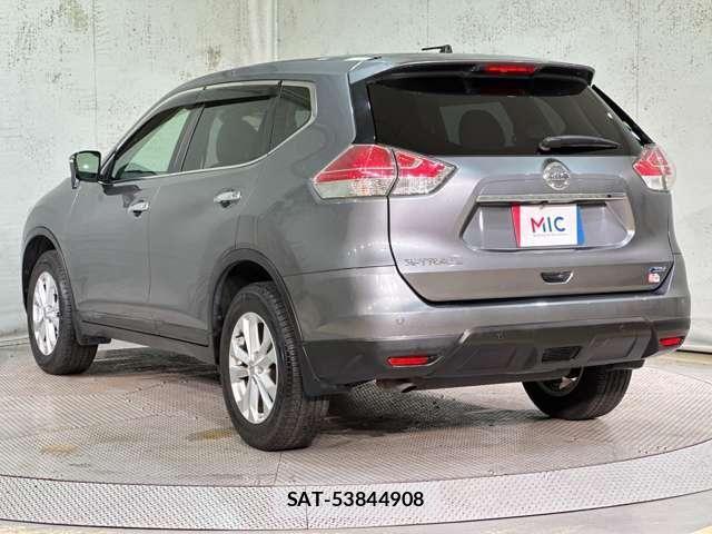 Nissan X-TRAIL 2015-12 8851176-6