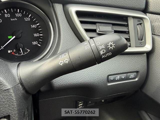 Nissan X-TRAIL 2014-01 8851183-26