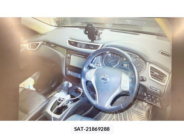 Nissan X-TRAIL 2017-03 8851182-11