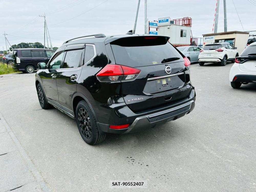 Nissan X-TRAIL 2019-12 8857749-2