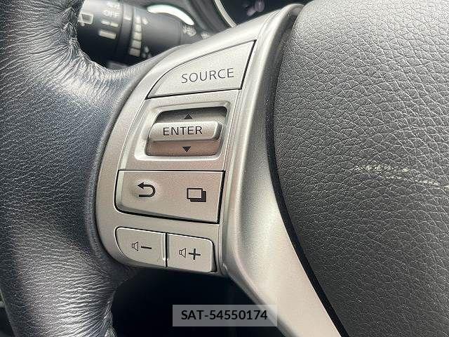 Nissan X-TRAIL 2017-03 8883098-18
