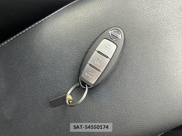 Nissan X-TRAIL 2017-03 8883098-24
