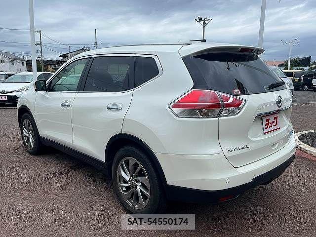 Nissan X-TRAIL 2017-03 8883098-3