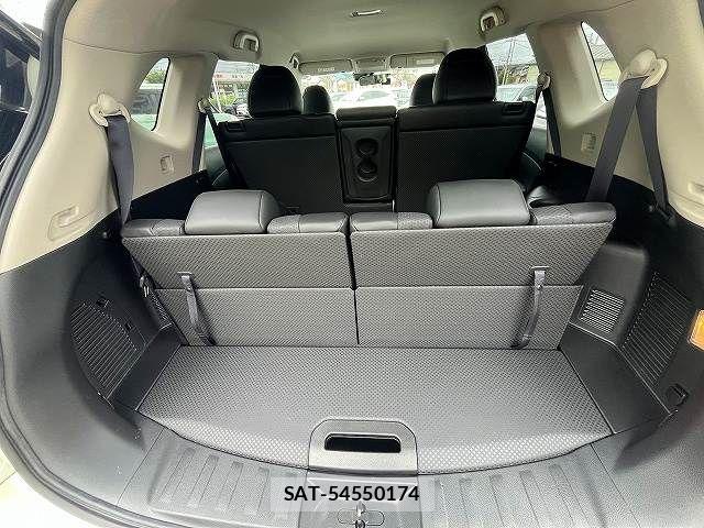 Nissan X-TRAIL 2017-03 8883098-4