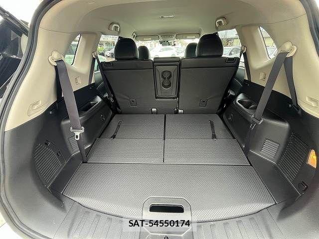 Nissan X-TRAIL 2017-03 8883098-5