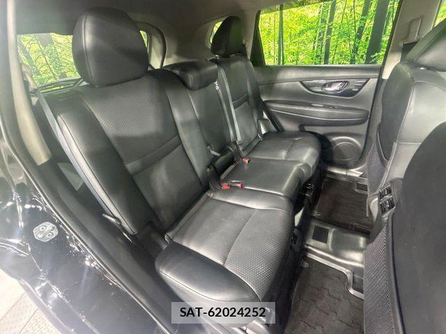 Nissan X-TRAIL 2017-08 8883095-10