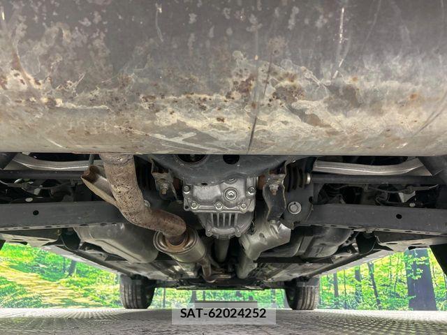 Nissan X-TRAIL 2017-08 8883095-11