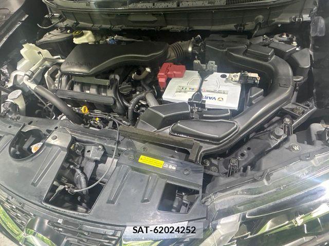 Nissan X-TRAIL 2017-08 8883095-19