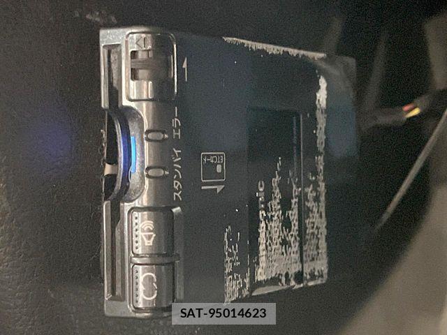Nissan X-TRAIL 2014-07 8883101-5