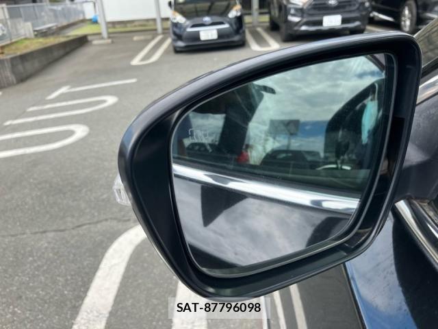 Nissan X-TRAIL 2016-03 8883106-14