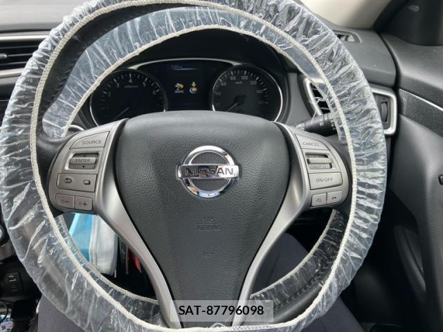 Nissan X-TRAIL 2016-03 8883106-15