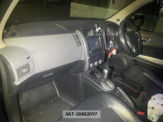 Nissan X-TRAIL 2009-09 8883111-24