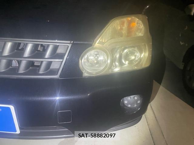 Nissan X-TRAIL 2009-09 8883111-2