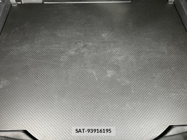 Nissan X-TRAIL 2015-04 8883108-25