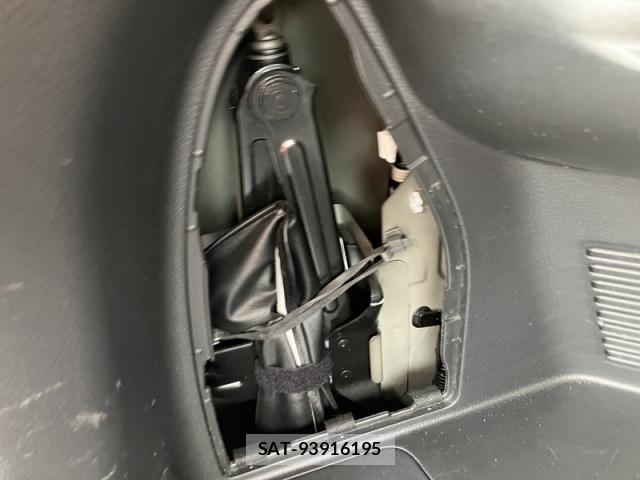 Nissan X-TRAIL 2015-04 8883108-27
